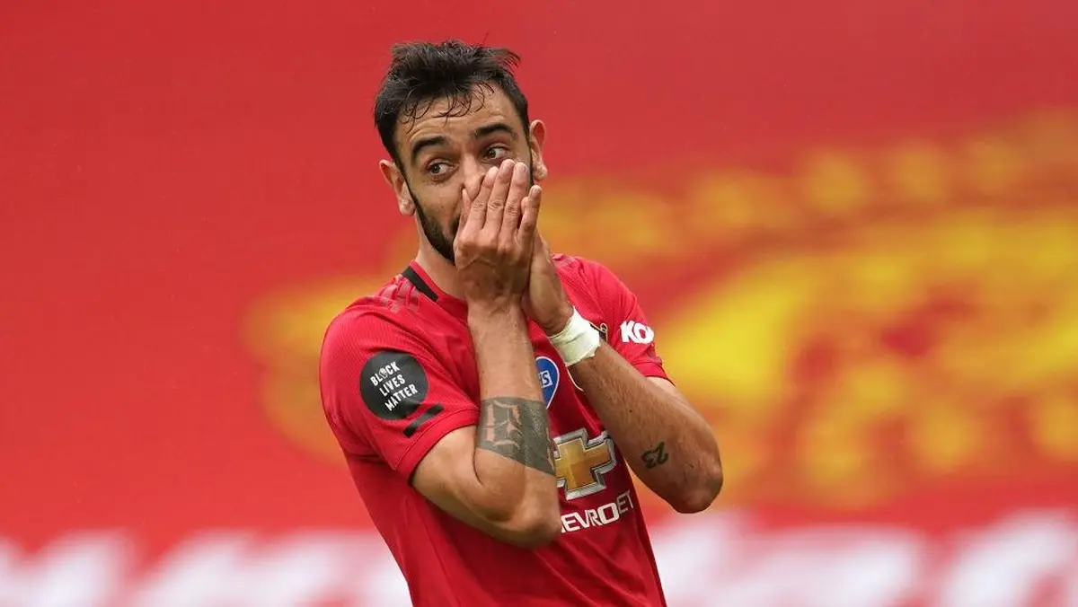 Bruno Fernandes kapten MU